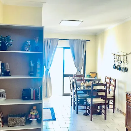 Apartman Com Vista-mar Na Da Rocha,